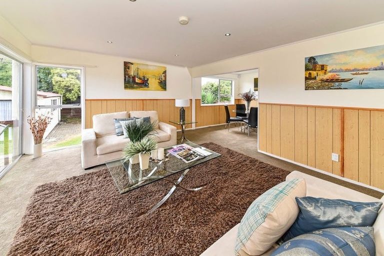 Photo of property in 105 Mahia Road, Wattle Downs, Auckland, 2103