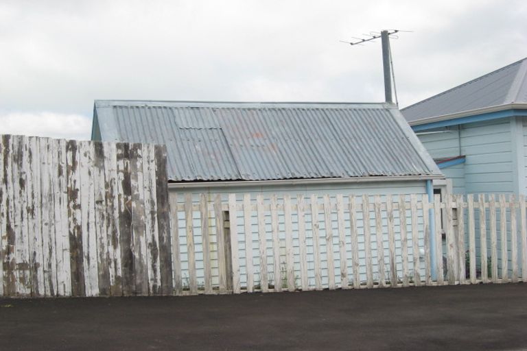 Photo of property in 29 Ripon Street, Lyttelton, 8082