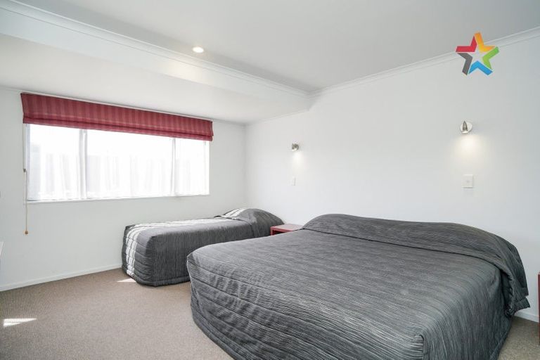 Photo of property in 8a-d Camden Street, Turnbull Thomson Park, Invercargill, 9810