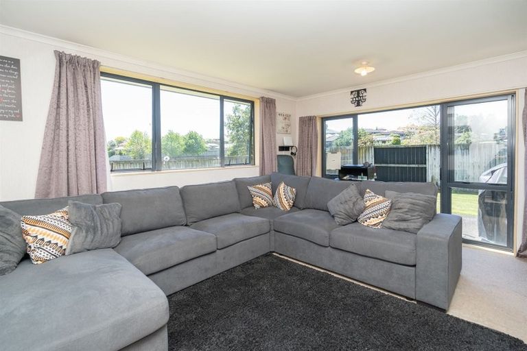 Photo of property in 23 Pointon Glade, Grandview Heights, Hamilton, 3200