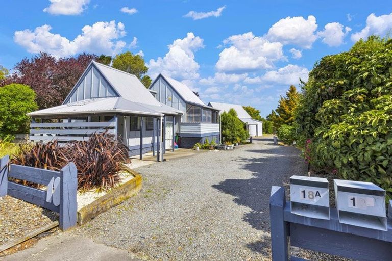 Photo of property in 18 Douglas Road, Amberley, 7410