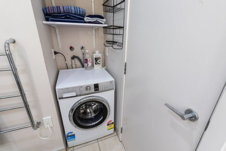 Photo of property in Trinity Apartments, 310/19 College Street, Te Aro, Wellington, 6011