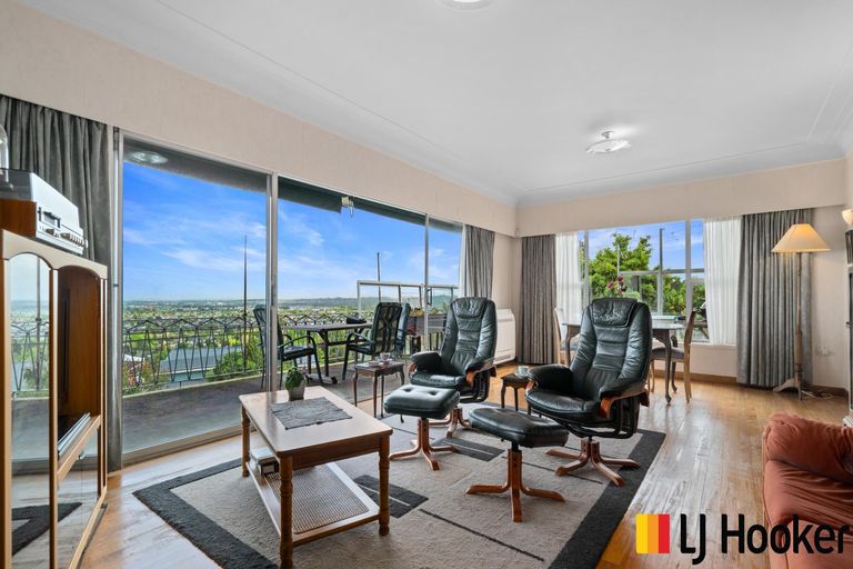 Photo of property in 7 Gibbs Crescent, Red Hill, Papakura, 2110