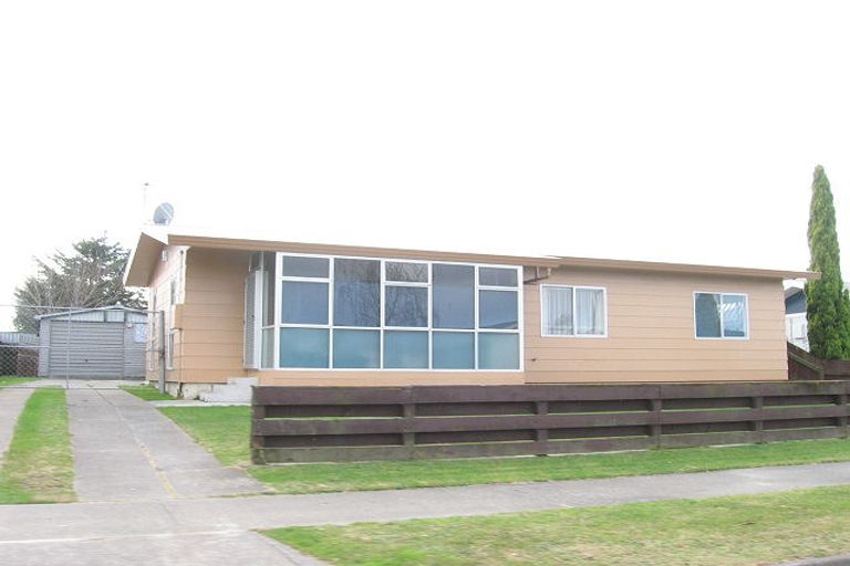 Photo of property in 30 Robinson Crescent, Tamatea, Napier, 4112