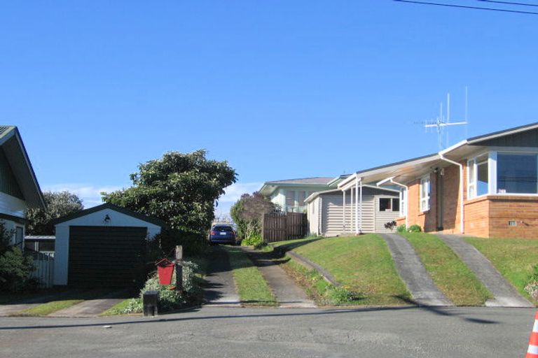 Photo of property in 3 Huia Avenue, Forest Lake, Hamilton, 3200