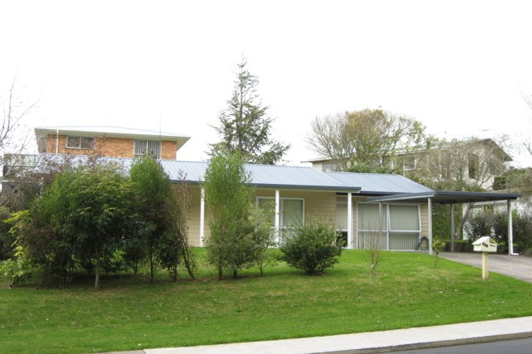 Photo of property in 2/39 Awanui Street, Merrilands, New Plymouth, 4312