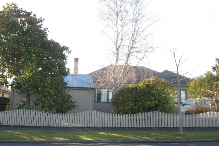 Photo of property in 6 Knighton Road, Hillcrest, Hamilton, 3216