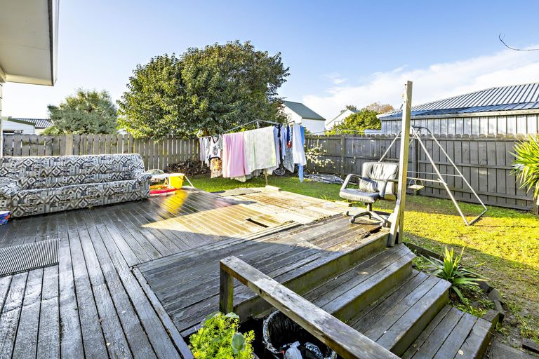 Photo of property in 3/22 Barneys Farm Road, Clendon Park, Auckland, 2103