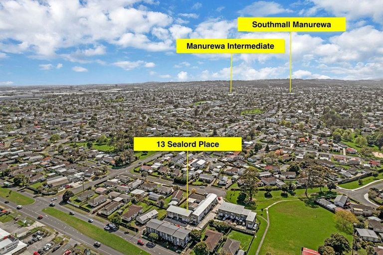Photo of property in 13d Sealord Place, Clendon Park, Auckland, 2103