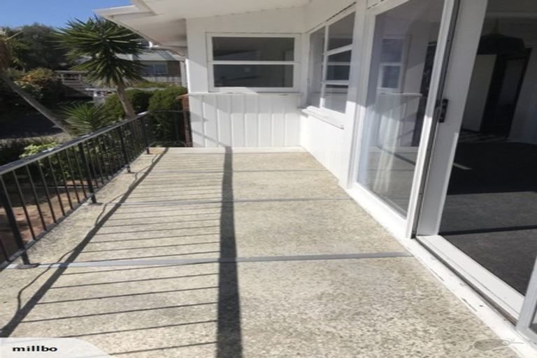 Photo of property in 2/28 Norman Road, Hauraki, Auckland, 0622