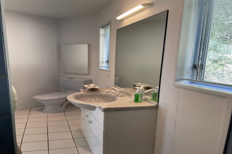 Photo of property in 8 Ball Lane, Redcliffs, Christchurch, 8081