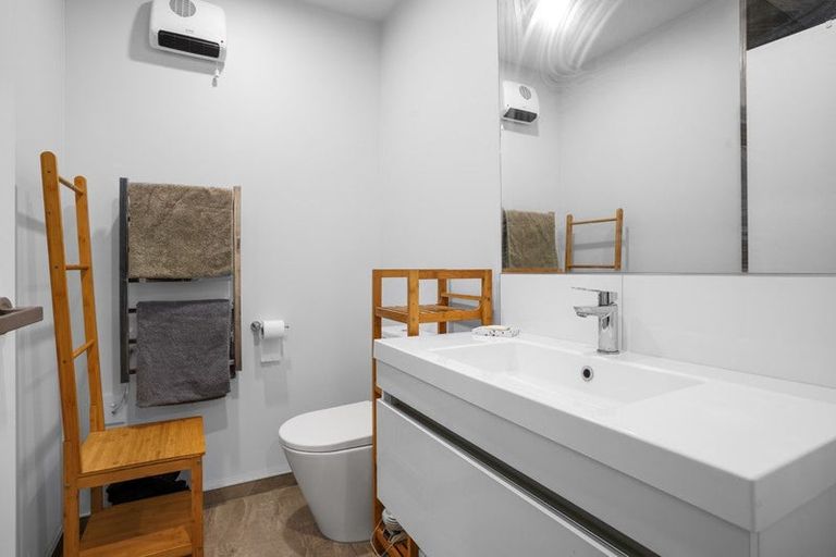 Photo of property in 2/37 Webb Street, St Albans, Christchurch, 8014