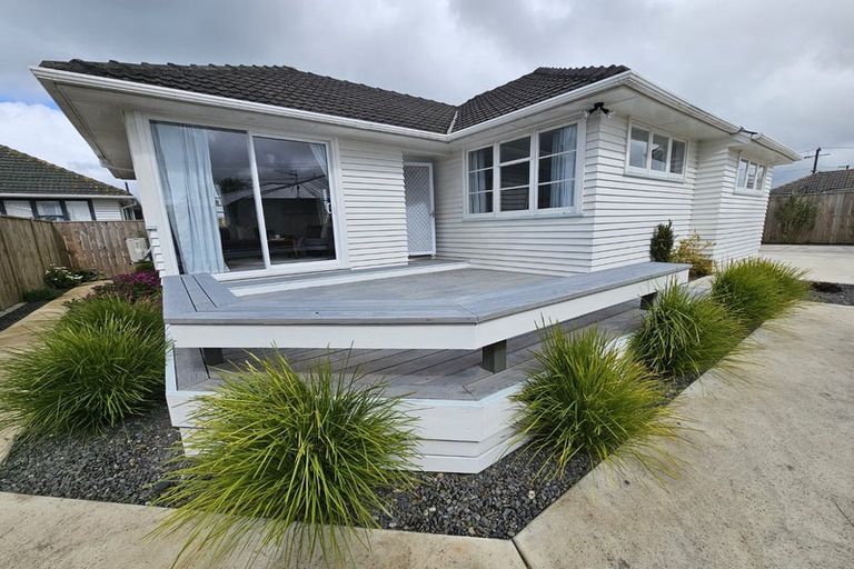 Photo of property in 24 Winchester Street, Levin, 5510