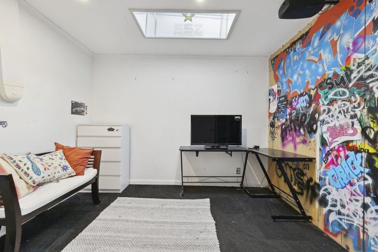 Photo of property in 1/27 The Rigi, Northland, Wellington, 6012