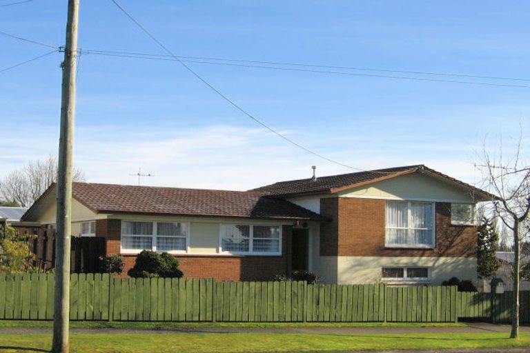 Photo of property in 23 Garden Heights Avenue, Glenview, Hamilton, 3206