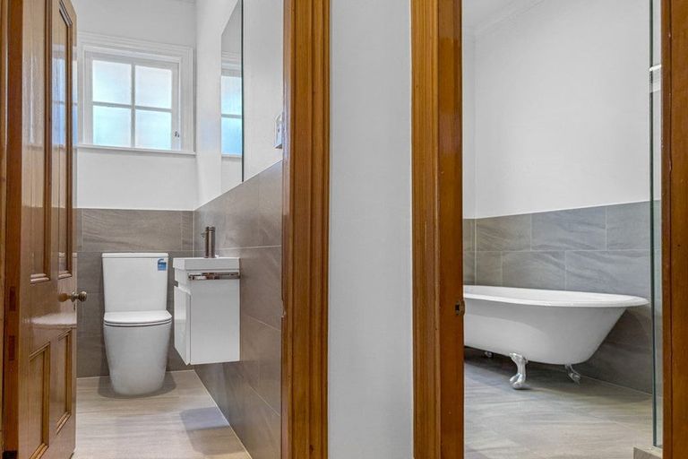 Photo of property in 1/10 Patuone Avenue, Devonport, Auckland, 0624