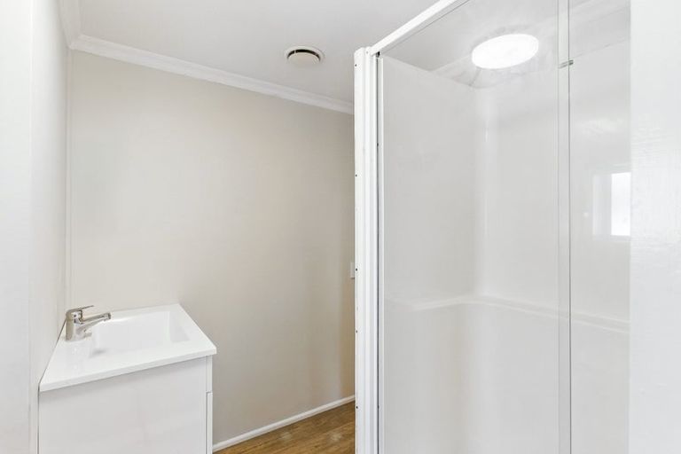 Photo of property in 5 Karaka Street, Otaki Beach, Otaki, 5512