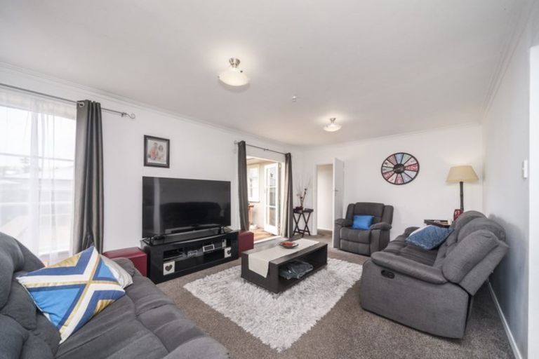 Photo of property in 235 Vogel Street, Roslyn, Palmerston North, 4414