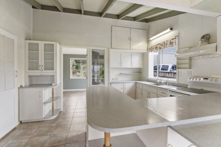 Photo of property in 14 Robert Mckeen Street, Otaki Beach, Otaki, 5512