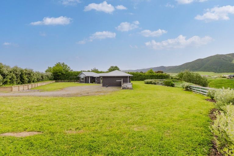 Photo of property in 69 Williams Road, Tokomaru, Palmerston North, 4474