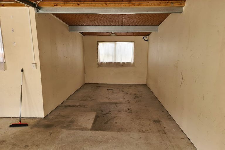 Photo of property in 16a Hunua Road, Papakura, 2110