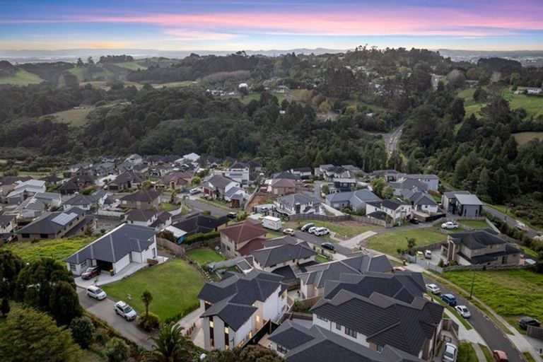 Photo of property in 32 Jabal Crescent, Totara Park, Auckland, 2105