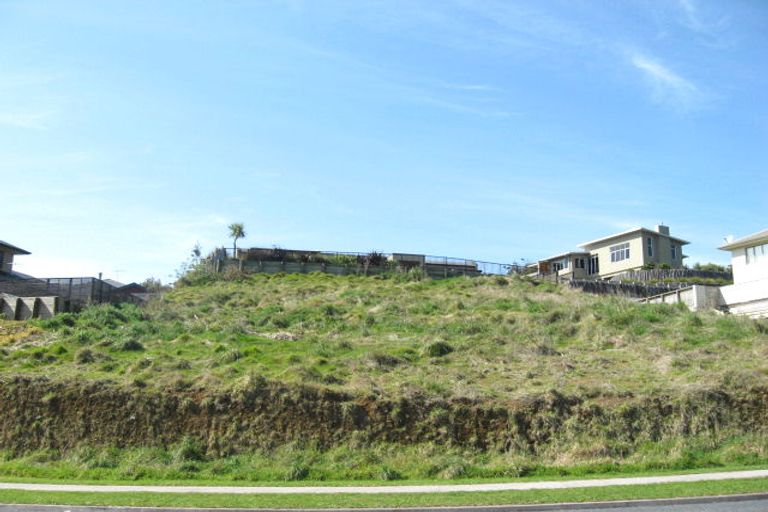 Photo of property in 210 Heta Road, Merrilands, New Plymouth, 4312