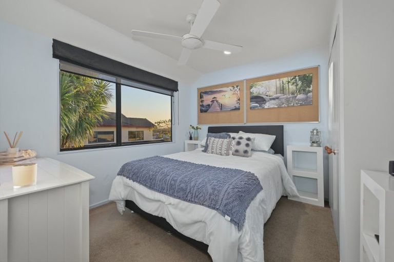 Photo of property in 29 Downing Place, Welcome Bay, Tauranga, 3112