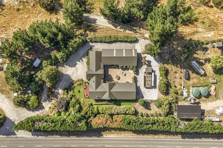 Photo of property in 117 Riverbank Road, Wanaka, 9382