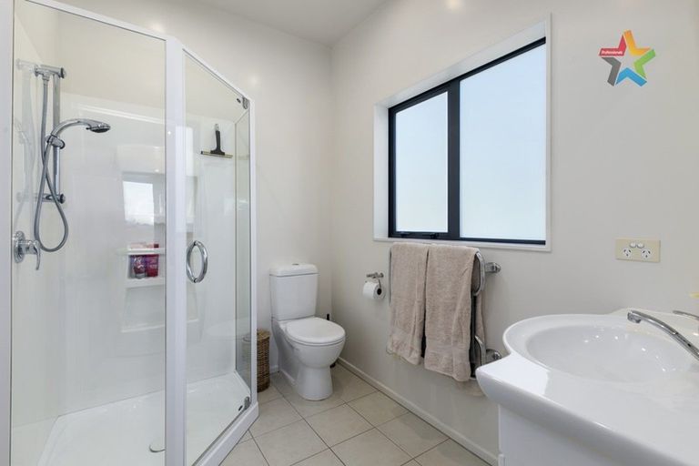 Photo of property in 81 Kaitangata Crescent, Kelson, Lower Hutt, 5010