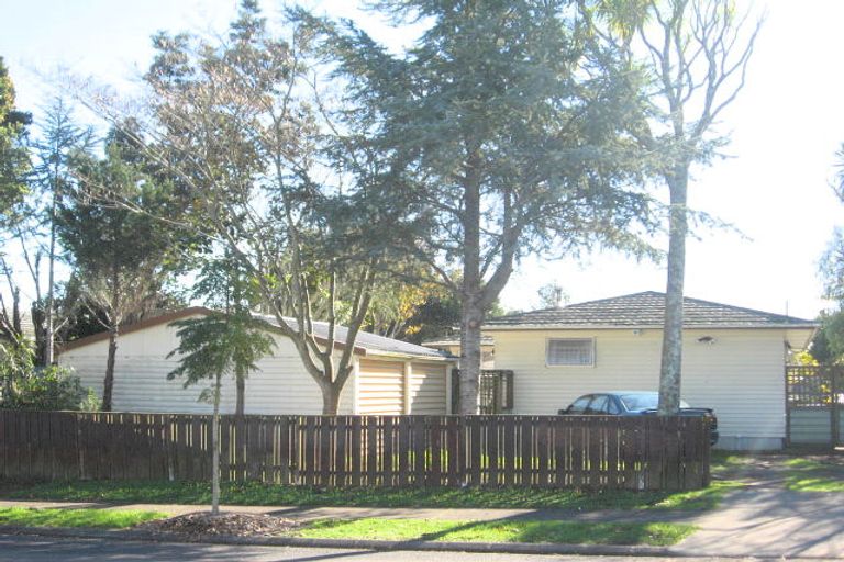 Photo of property in 6 Ronald Place, Manurewa, Auckland, 2102