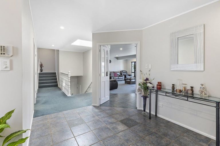 Photo of property in 35 Kaikoura Street, Maupuia, Wellington, 6022