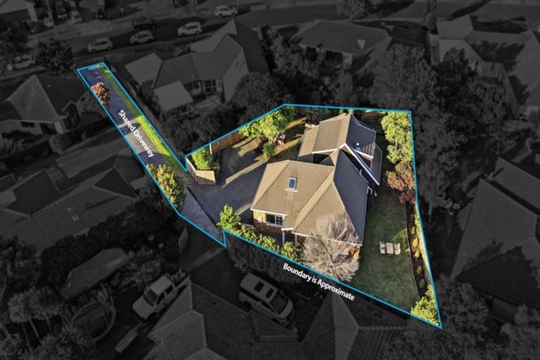 Photo of property in 36 Matterhorn Crescent, Northpark, Auckland, 2013