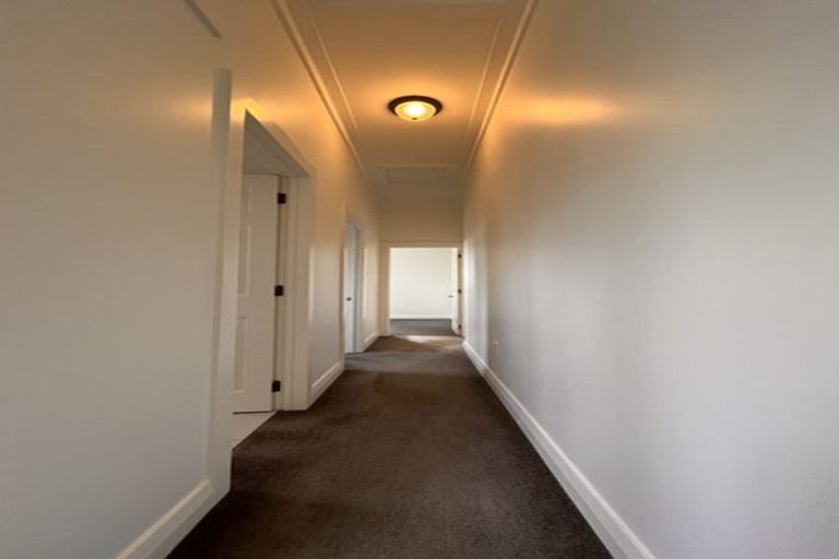 Photo of property in 11 Norwood Road, Bayswater, Auckland, 0622