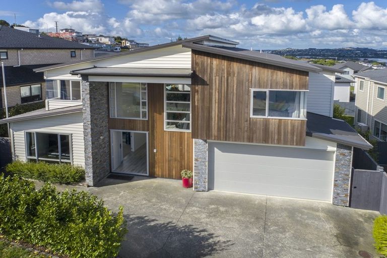 Photo of property in 13 Harvest Avenue, Orewa, 0931