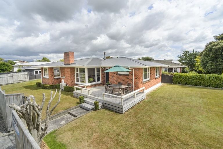 Photo of property in 16 Kapiti Place, Awapuni, Palmerston North, 4412