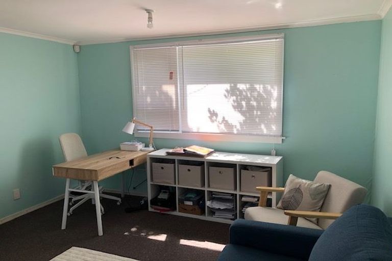 Photo of property in 32 Totara Crescent, Woburn, Lower Hutt, 5010