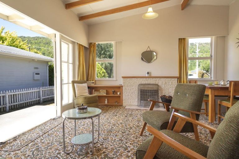 Photo of property in 44 Centennial Avenue, Arrowtown, 9302