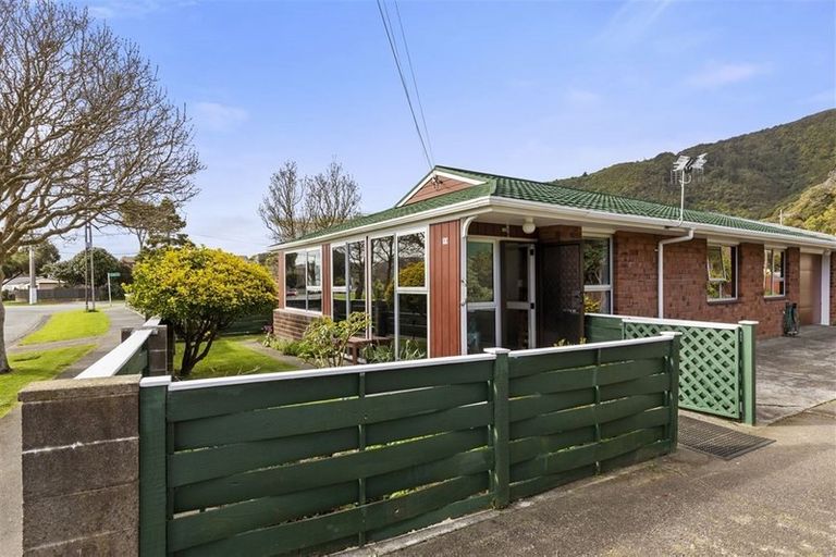 Photo of property in 1/11 Hayward Terrace, Waiwhetu, Lower Hutt, 5010