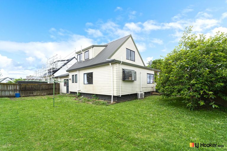 Photo of property in 1/24 Leven Lane, Totara Heights, Auckland, 2105