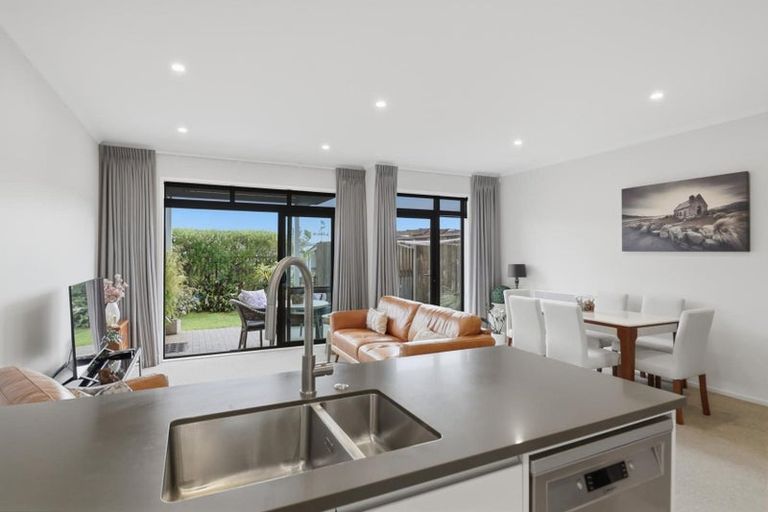 Photo of property in 11b Nellie Drive, Kumeu, 0810