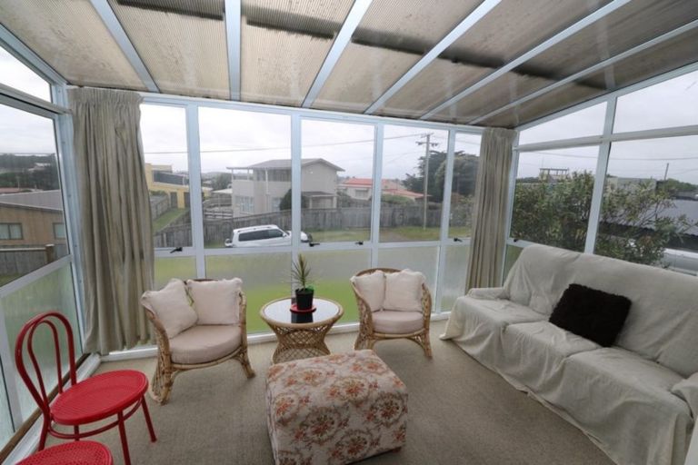 Photo of property in 22 Nelson Street, Foxton Beach, Foxton, 4815
