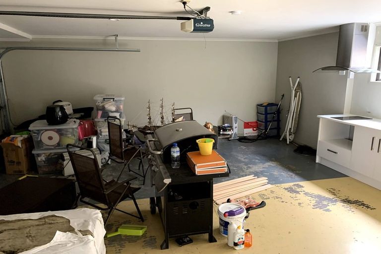 Photo of property in 2/17 Kennedy Avenue, Forrest Hill, Auckland, 0620