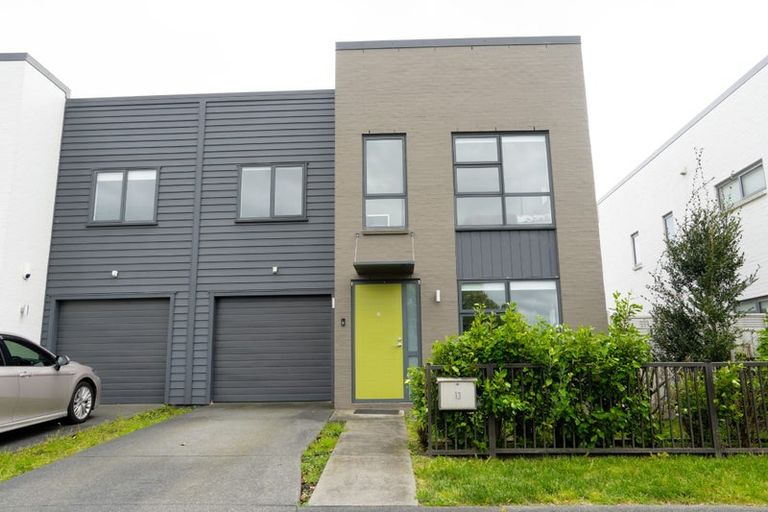 Photo of property in 13 Nganui Avenue, Takanini, 2112