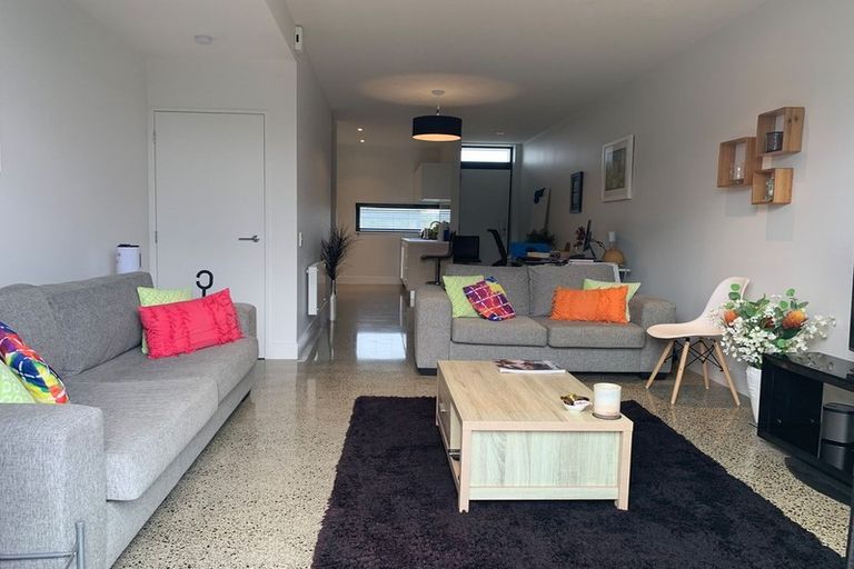 Photo of property in 232 Hobsonville Point Road, Hobsonville, Auckland, 0616