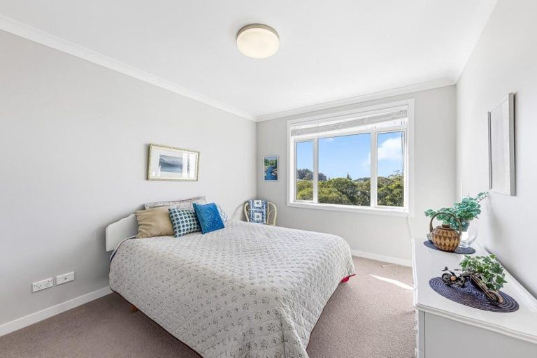 Photo of property in 92 Landmark Terrace, Orewa, 0931