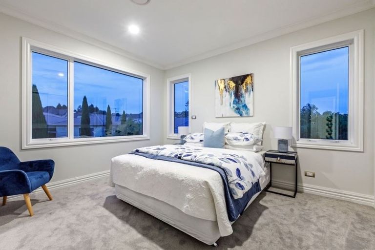 Photo of property in 9 Caldwell Place, Pinehill, Auckland, 0632