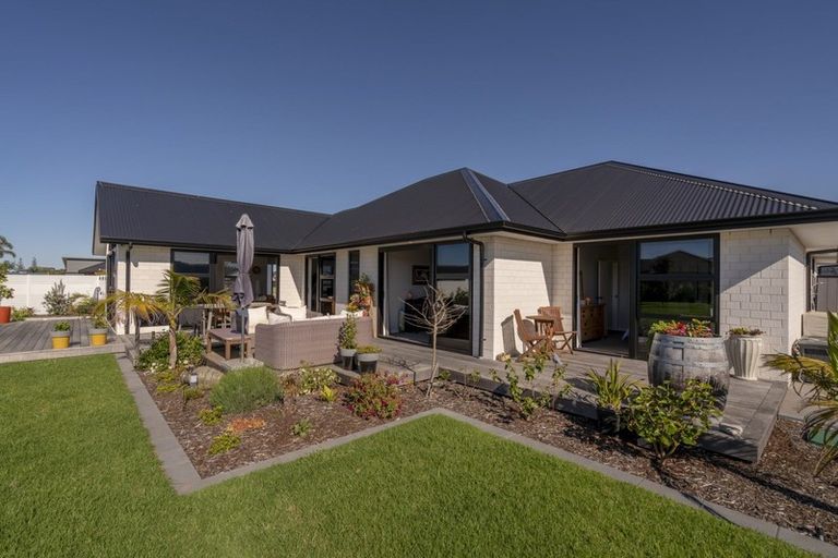 Photo of property in 131 Kupe Drive, Whitianga, 3510