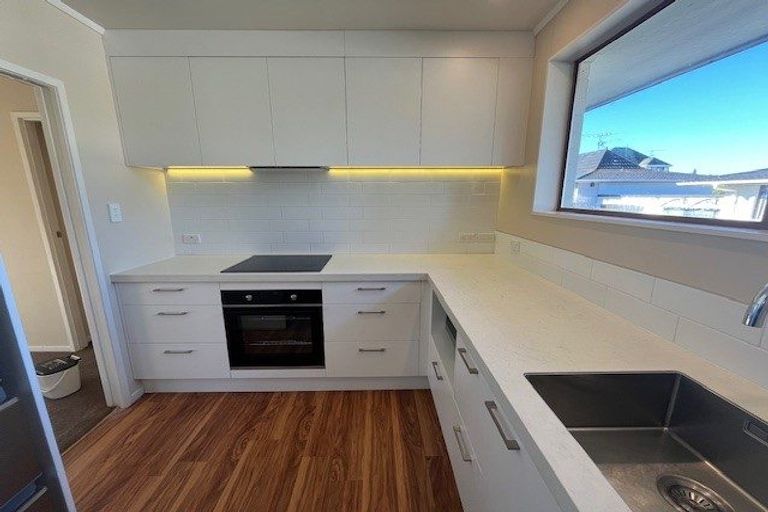 Photo of property in 1/354 Bucklands Beach Road, Bucklands Beach, Auckland, 2012