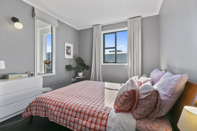 Photo of property in Tennyson Apartments, 13/25 Tennyson Street, Te Aro, Wellington, 6011